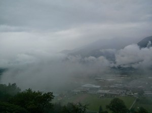 A wet day leaving Como